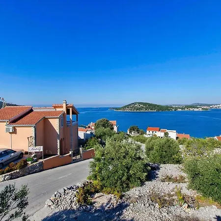 Seaside Luxury With A Swimming Pool Razanj, Rogoznica - 17071 * רוגוזניצה