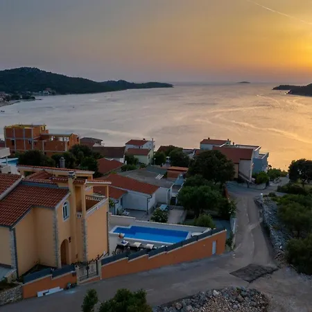 וילה Seaside Luxury With A Swimming Pool Razanj, Rogoznica - 17071 *