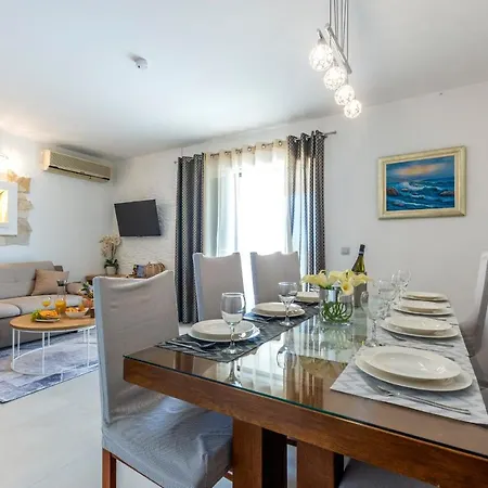 Seaside Luxury With A Swimming Pool Razanj, Rogoznica - 17071 *