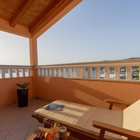 וילה Seaside Luxury With A Swimming Pool Razanj, Rogoznica - 17071