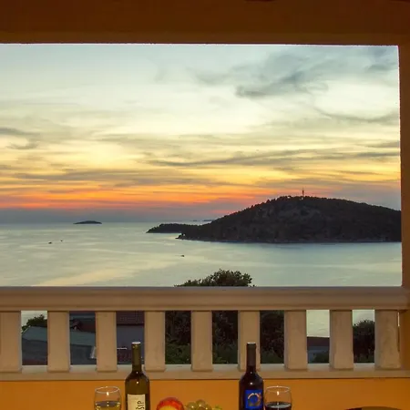 Seaside Luxury With A Swimming Pool Razanj, Rogoznica - 17071 וילה רוגוזניצה